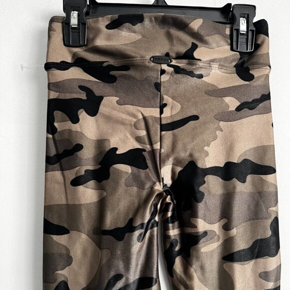 KORAL Lustrous High-Rise Camo-Print Leggings Green - Picture 6 of 8